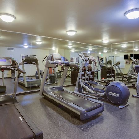 Staybridge Suites Corning By Ihg Екстериор снимка
