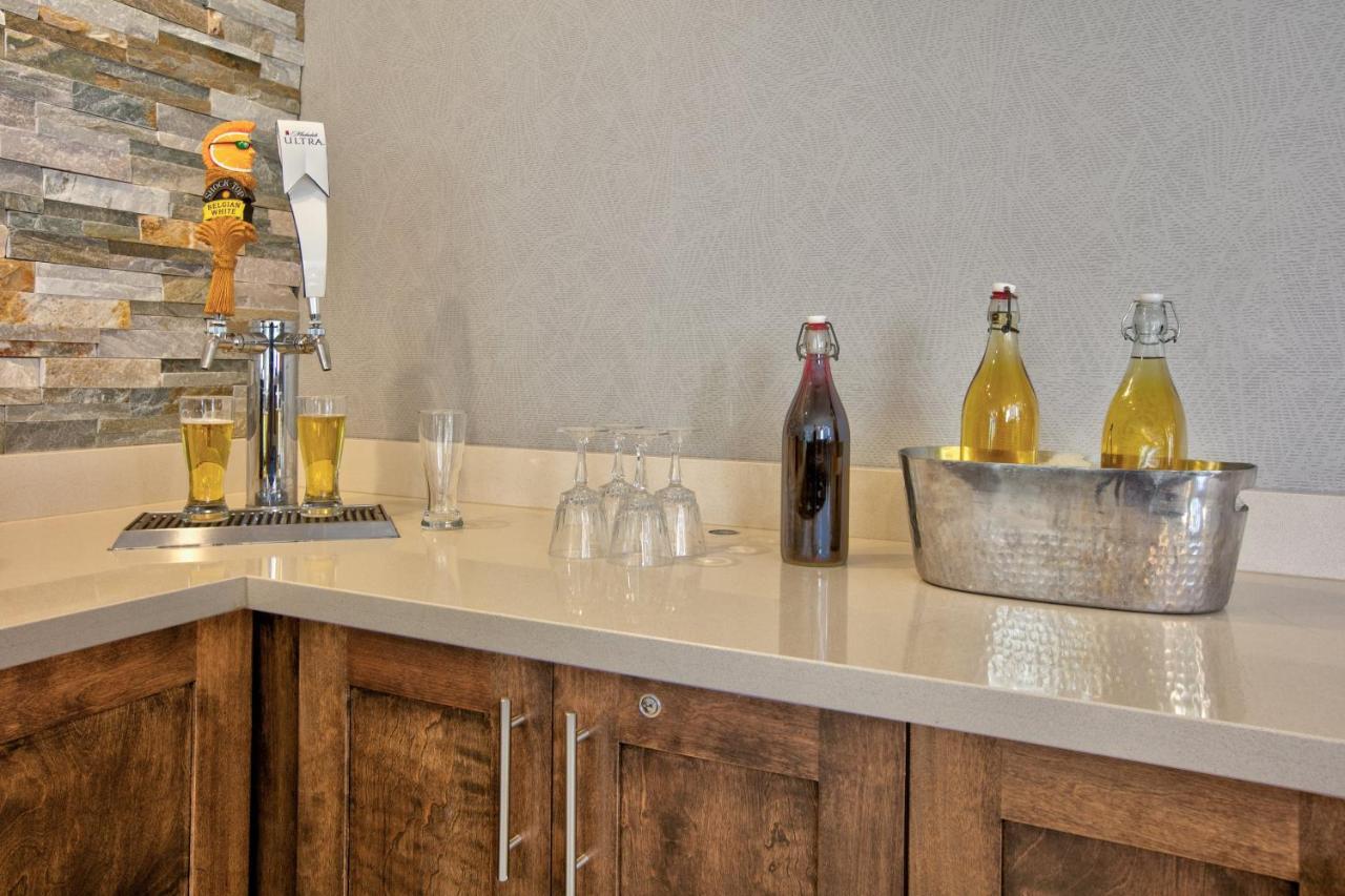 Staybridge Suites Corning By Ihg Екстериор снимка