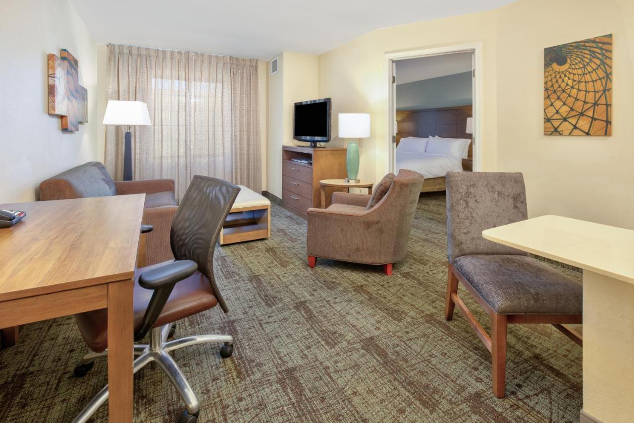 Staybridge Suites Corning By Ihg Екстериор снимка