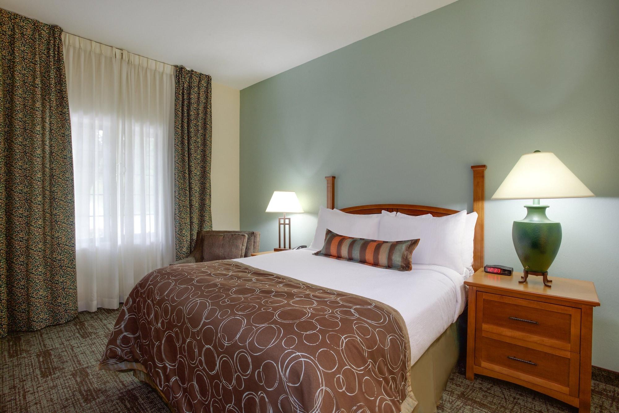 Staybridge Suites Corning By Ihg Екстериор снимка