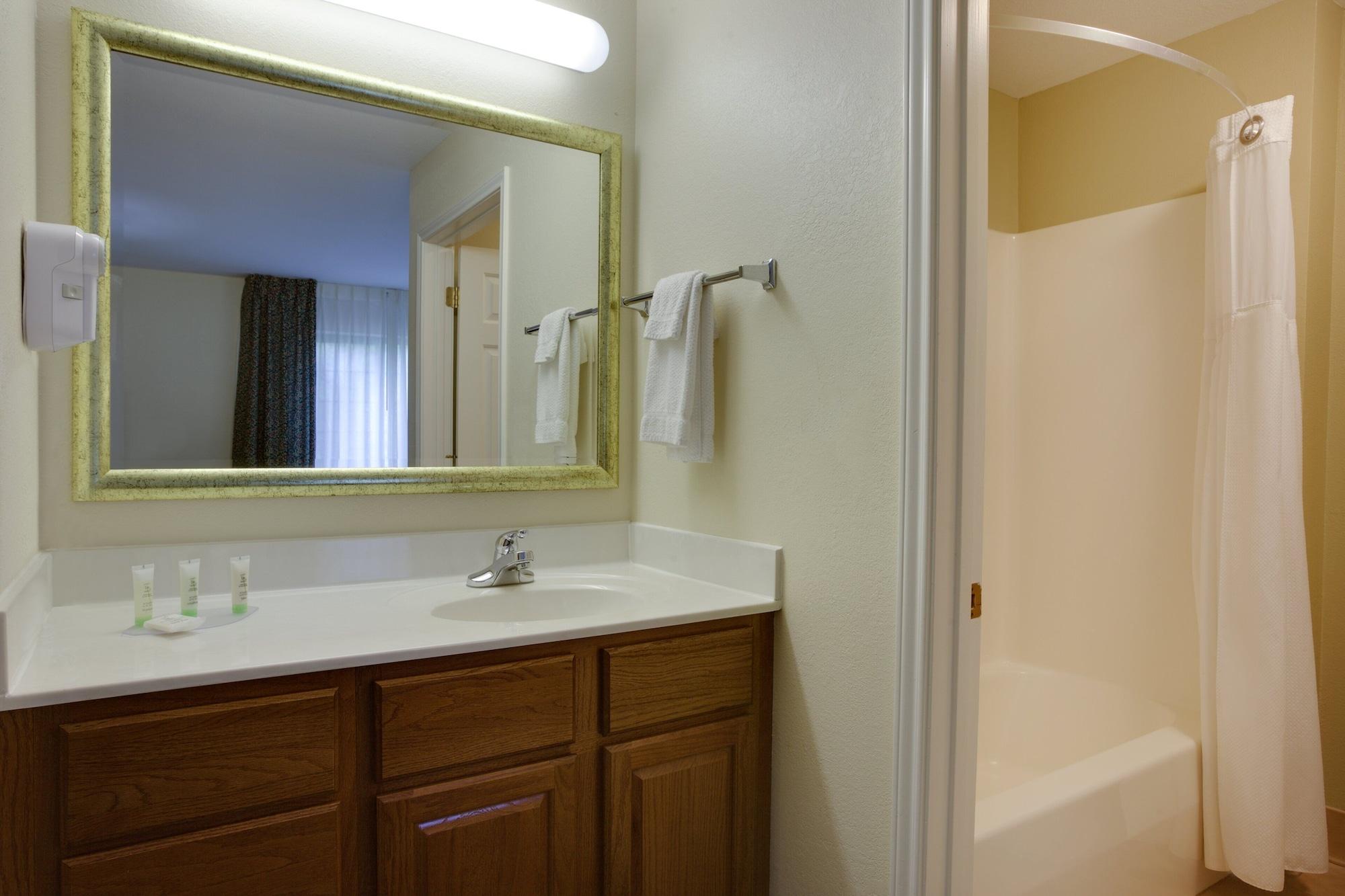 Staybridge Suites Corning By Ihg Екстериор снимка