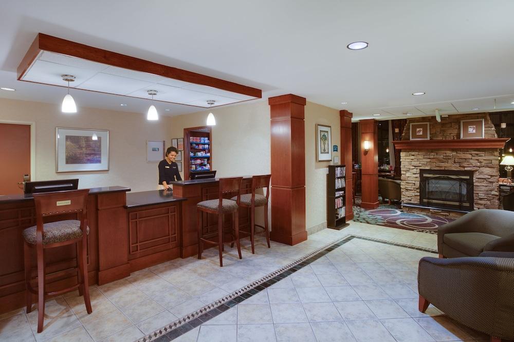 Staybridge Suites Corning By Ihg Екстериор снимка