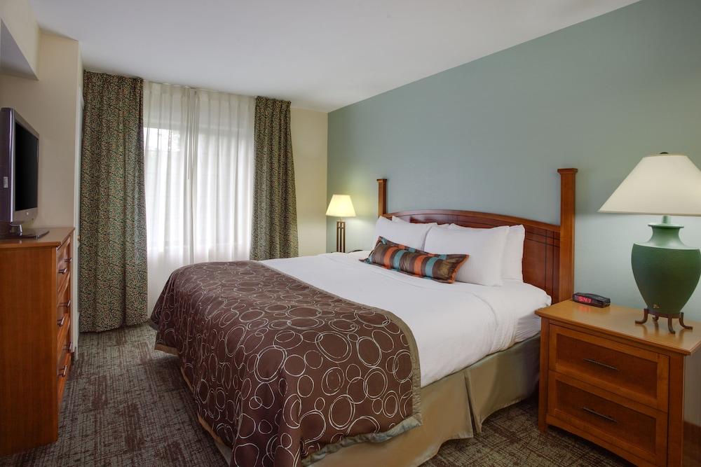 Staybridge Suites Corning By Ihg Екстериор снимка