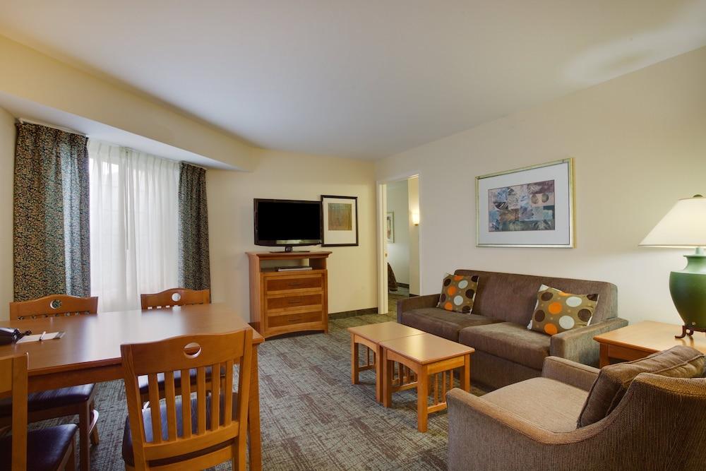 Staybridge Suites Corning By Ihg Екстериор снимка