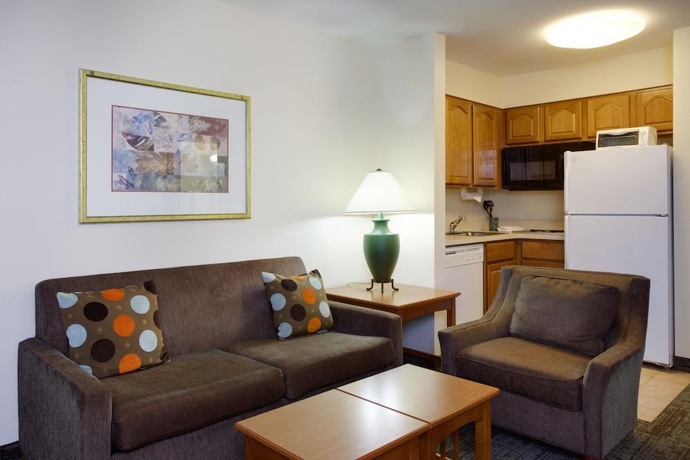 Staybridge Suites Corning By Ihg Екстериор снимка